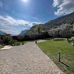 Anna Villa Onno