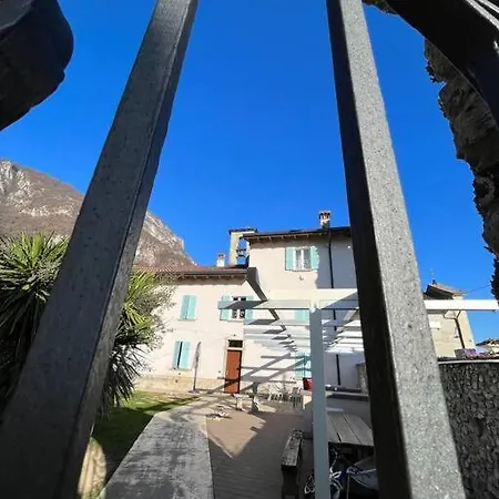 Anna Villa Onno