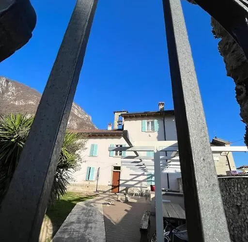 Anna Villa Onno